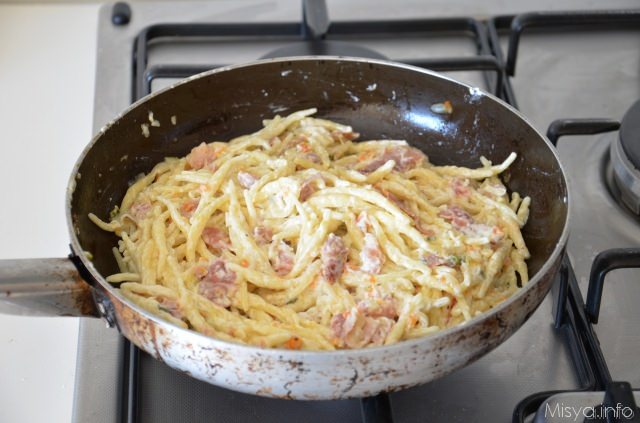 Pasta speck e Philadelphia - Ricetta di Misya