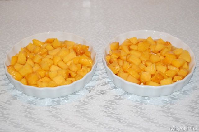 BOWL CON PESCHE E ANANAS 